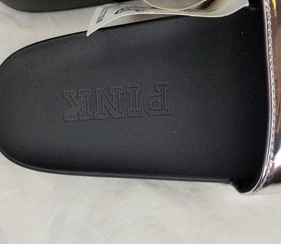 SOLD * Victoria Secret pink UT college sandals - Picture 4 of 6